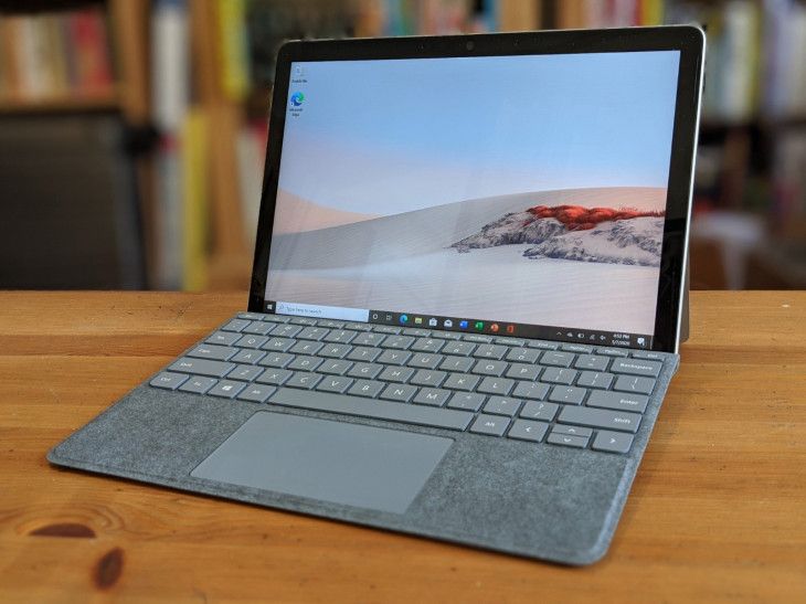 Laptop Murah Terbaru Microsoft yaitu Surface Go Saingi Chromebook