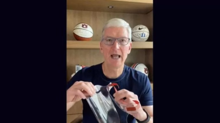 Apple Produksi Masal Alat Pelindung Wajah By Teknodaim