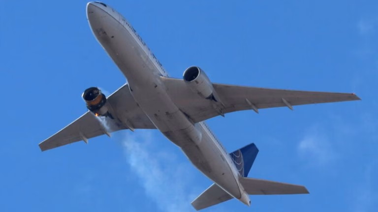 kecelakaan-pesawat-milik-United-airlines