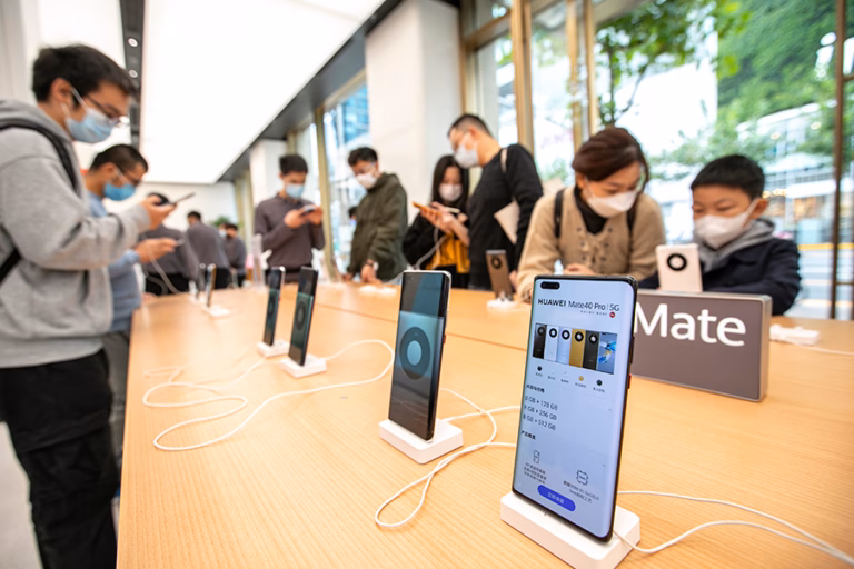 Penjualan Smartphone China Anjlok Di Awal 2023, Apple Unggul Dalam Pasar Smartphone