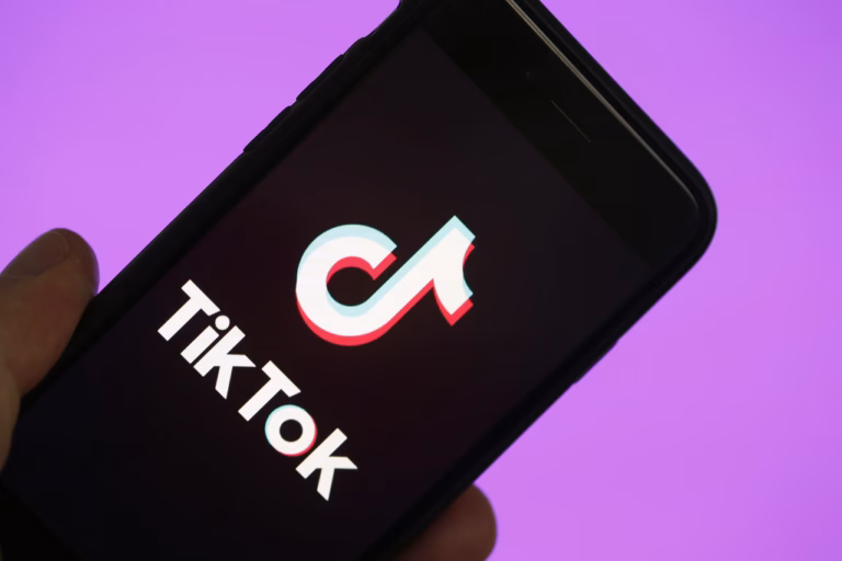 Perusahan Sosial Media TikTok - Apsachieveonline