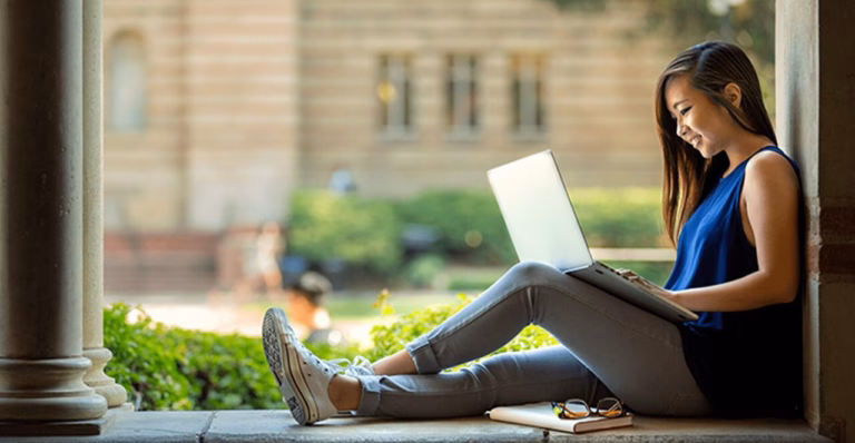 6 Rekomendasi Laptop Untuk Mahasiswa (metoandalas.co.id)