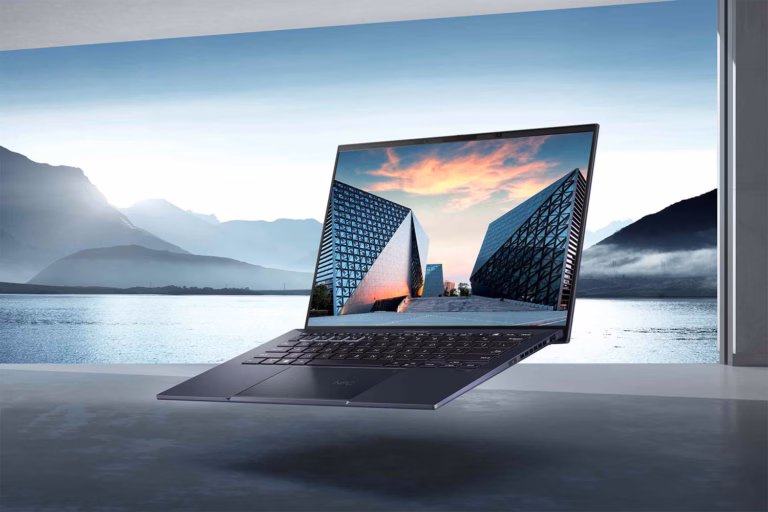 ASUS ExpertBook B9 OLED (techinstyle.ro)