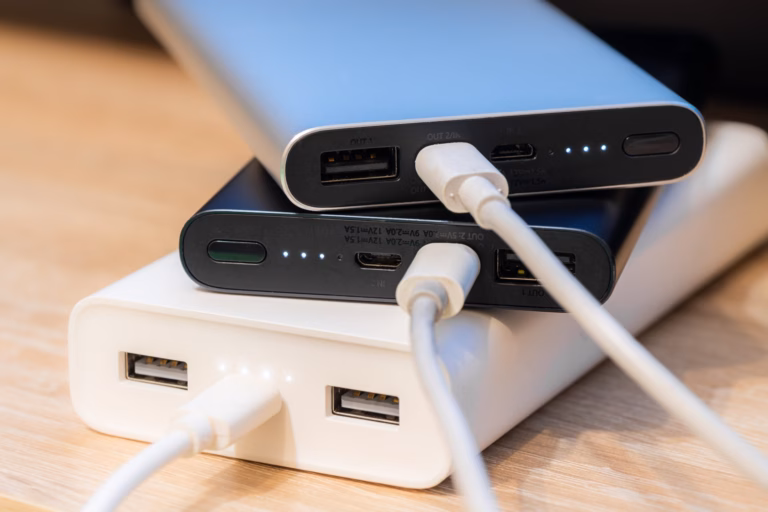 12 Rekomendasi Power Bank Terbaik untuk Si Paling Traveling
