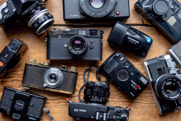 Kamera Analog dan Digital, Fotografer Pemula Wajib Tahu Perbedaannya! 3 Kamera Analog dan Digital, Fotografer Pemula Wajib Tahu Perbedaannya!