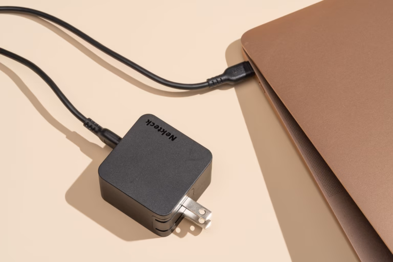 Tips Merawat Charger Laptop Agar Tidak Mudah Rusak (the New York Times)