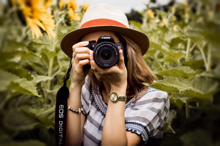 10 Rekomendasi Kamera Canon Terbaik 2024 (productnation)