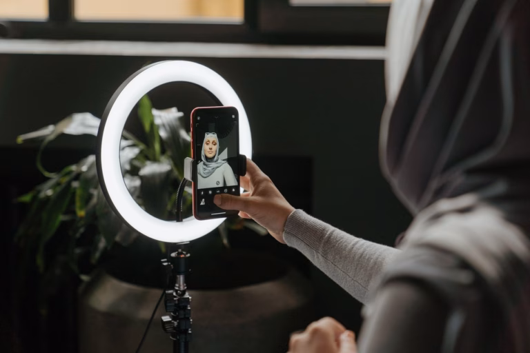 Rekomendasi Ring Light Terbaik (tutti.space)