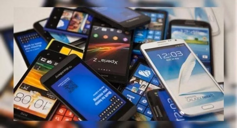 Wacana Komdigi Untuk Ponsel 'Second', Harus Balik Nama Dahulu Sebelum Dijual 2 Wacana Komdigi Untuk Ponsel ‘Second’, Harus Balik Nama Dahulu Sebelum Dijual